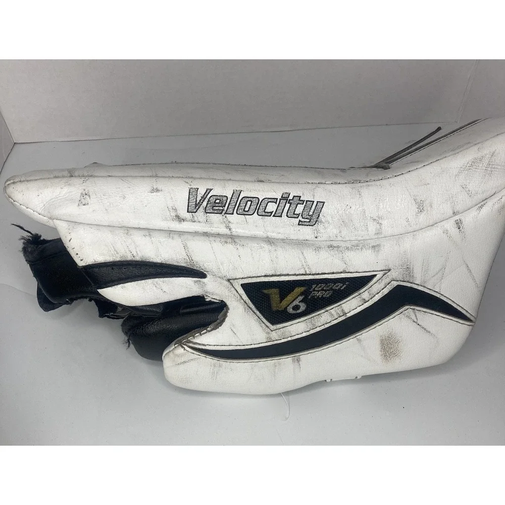 Vaughn V6 1000i PRO adult Ice Hockey Goalie Glove & Blocker Set